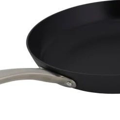 A POINT Poêle Noir^CASA